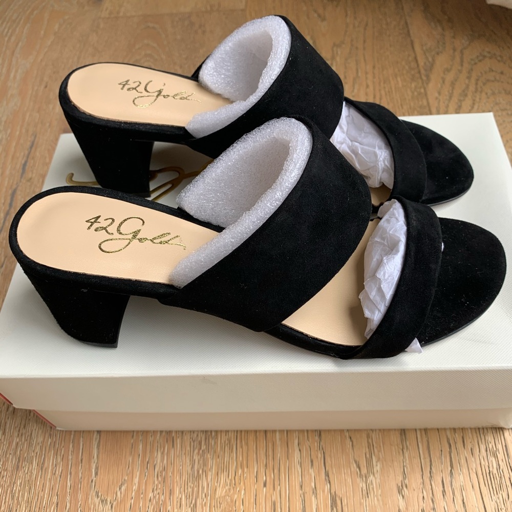 42 GOLD - Liya Slide Sandal (Black Suede)